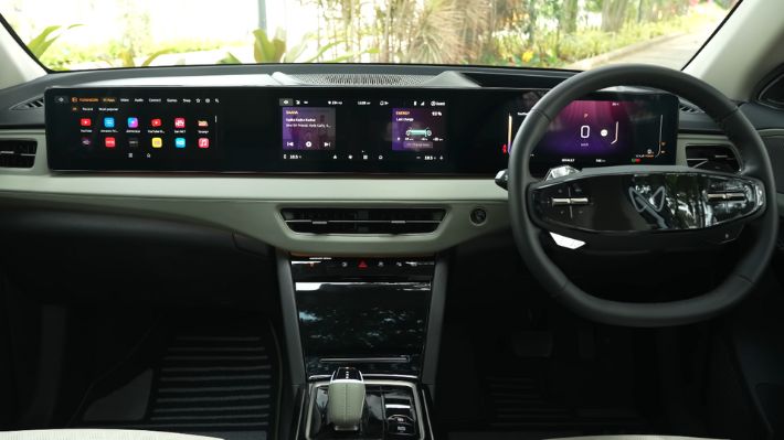 Mahindra XEV 9S Interior