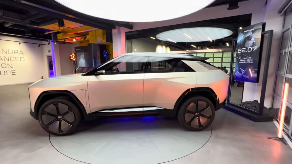 2027 Mahindra B07 Electric SUV Launch: High-Tech Cabin, Powerful Motor, and Massive Market Potential Mahindra B07 Electric SUV