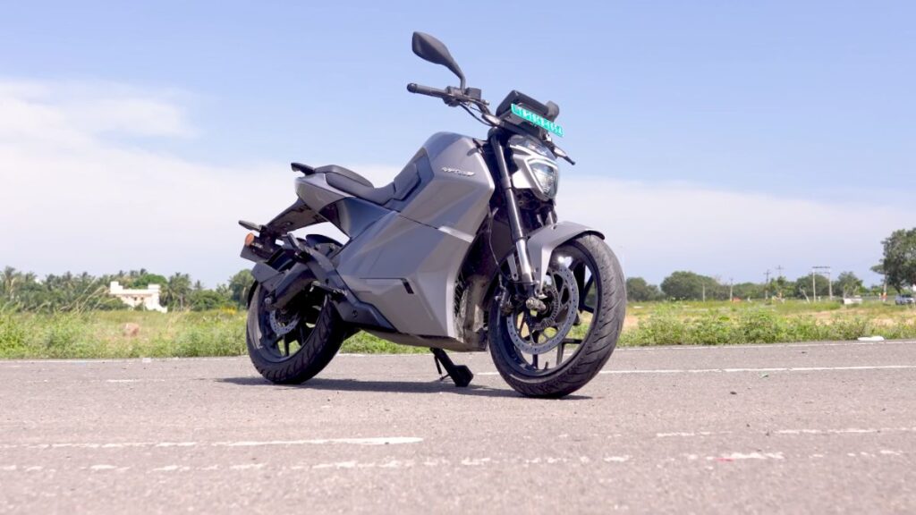 Raptee.HV T30 Electric Bike Now Delivering: Price at Rs 2.39 Lakh, 5.4 kWh Battery Raptee.HV T30
